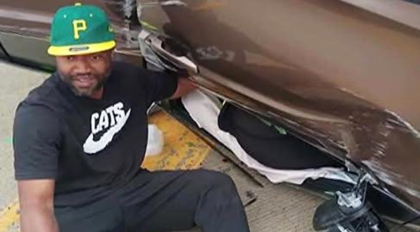 He Couldnt Free Her From The Car — So He Held Her Hand Until Help Came