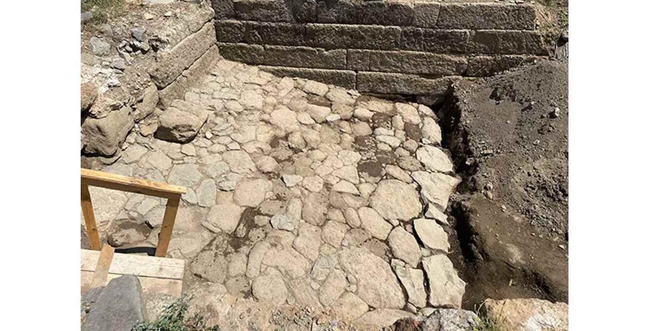 Ancient Stone-Lined Basin Discovered at Roman Town Reveals Engineering Brilliance Predating Concrete