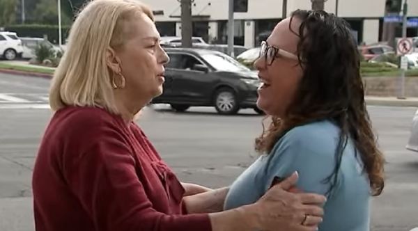 35 Years After A Tragic Night, A Woman Finally Finds The Stranger Who Stayed By Her Side