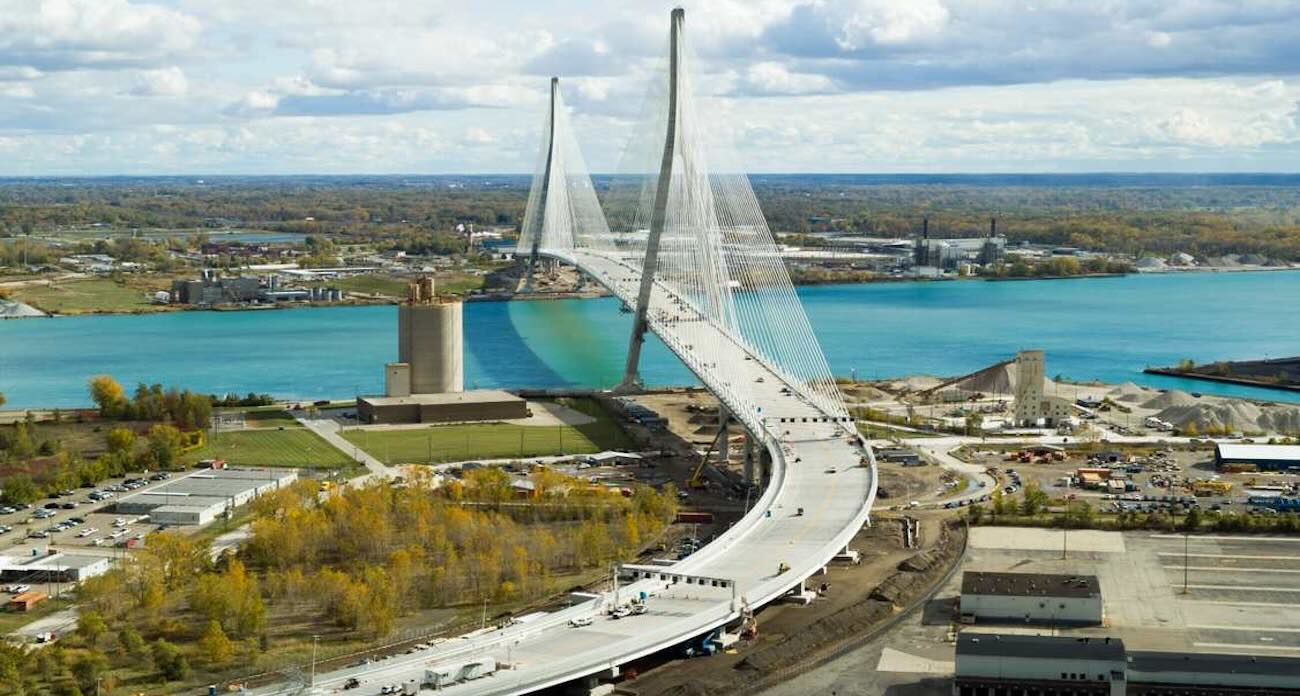 Gorgeous Bridge for Walking and Biking Between US and Canada Set to Open in 2026 – Allows Drivers, Too