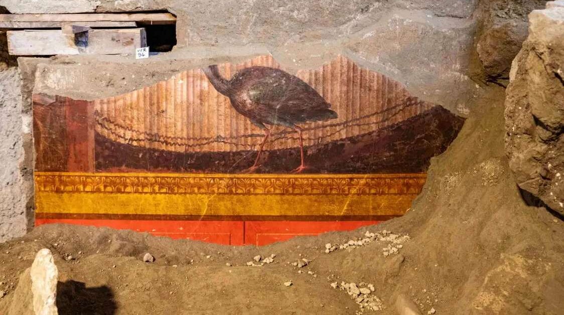 Hall of Peacock Frescoes Restored at Pompeii Villa Belonging to Emperor Nero’s Wife